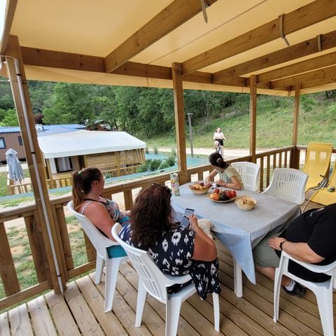 BUNGALOW 6 personnes - Confort 3 chambres - 33m² - Climatisation + TV 