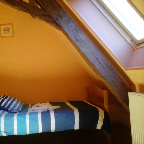 GÎTE 6 personnes - TOURNESOL - 3 chambres - 80m² -