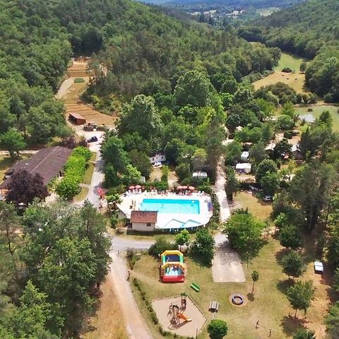 EMPLACEMENT - Emplacement Standard (avec électricité) -