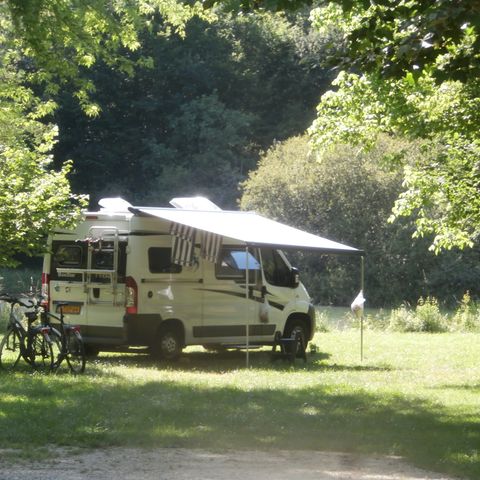 EMPLACEMENT - Emplacement Standard (avec électricité) -