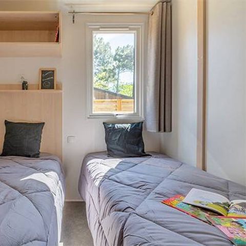 BUNGALOW 6 personnes - Premium | 3 Ch. | 6 Pers. | Terrasse Couverte | Douche tropicale | Clim. | TV