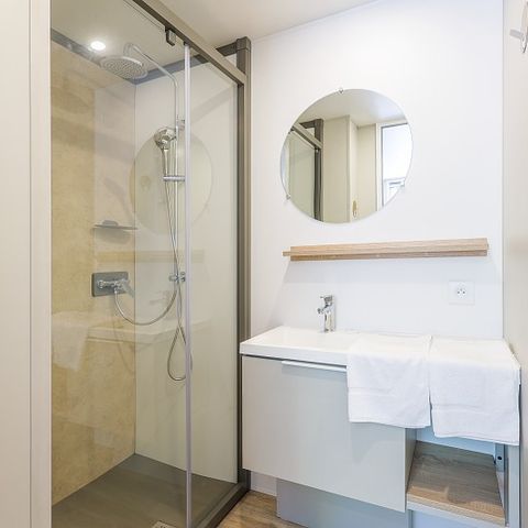 MOBILE HOME 4 people - Ultimate | 2 Bedrooms | 4 Pers | Raised terrace | Tropical shower | Air conditioning | TV