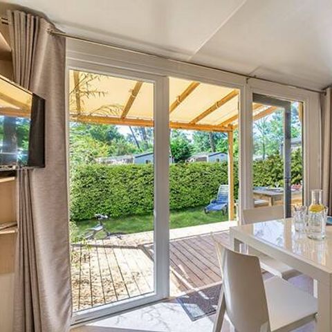 Mobilheim 6 Personen - Premium | 3 Schlafz. | 6 Pers. | Erhöhte Terrasse | Tropische Dusche | Klimaanlage | TV