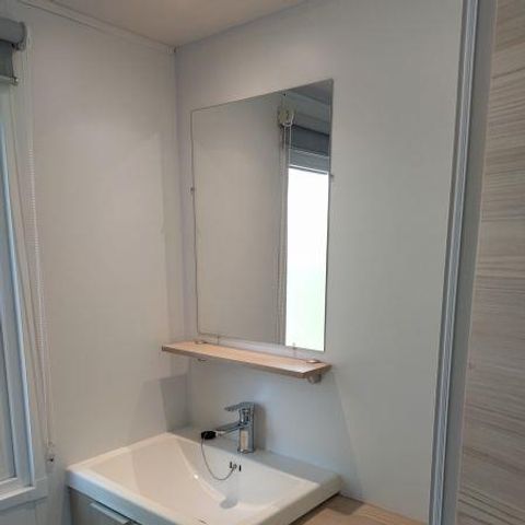 Mobilhome 8 personnes - C- Mobil-home Quatro - 4 chambres 2 salles de douche