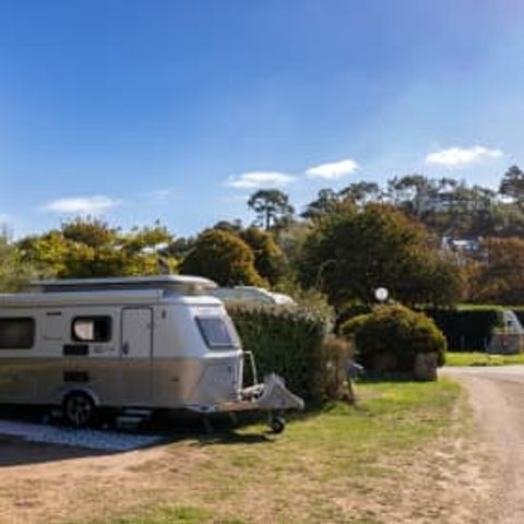 STAANPLAATS - RCN Port l' Epine | Kampeerplaats (inclusief 2 personen)