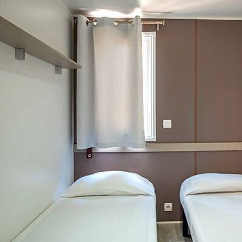 MOBILHOME 6 personnes - Comfort | 2 Ch. | 4/6 Pers. | Terrasse surélevée