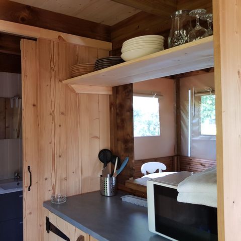 SISTEMAZION ATIPICHE 4 persone - Cabatente arredata con cucina e bagno 29m² - 2 camere da letto -