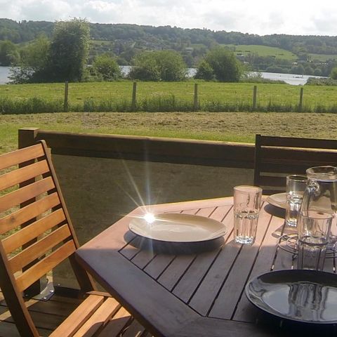 Wohnzelt auz holz 5 personen - Ecolodge toilé meublé 35 m² - 2 Zimmer - ohne Sanitäranlagen - überdachte Terrasse gegenüber den Teichen