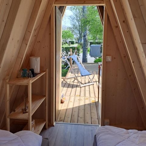 Uniek 2 personen - Tipi hut 12m², 2 slaapkamers 2023 zonder eigen badkamer