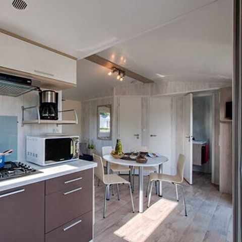 Bungalow 4 personen - Mobile-home | Comfort | 2 Slaapkamers | 4 Pers. | Overdekt verhoogd terras | 1 Badkamer | TV