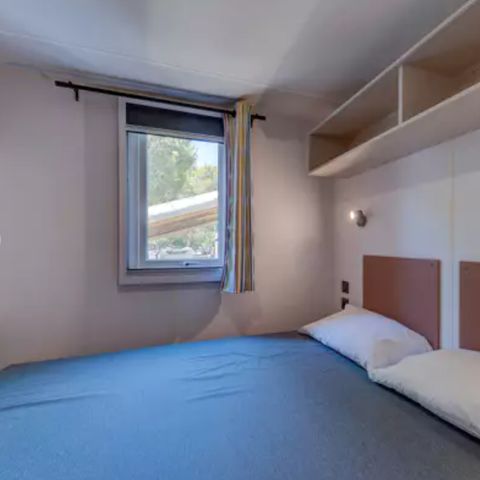 MOBILHOME 8 personnes - Mobil-home | Comfort | 4 Ch. | 8 Pers. | Terrasse surélevée | 2 SDB | Clim. | TV