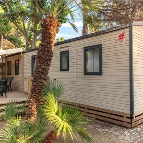 BUNGALOW 8 personnes - Mobil-home | Comfort | 4 Ch. | 8 Pers. | Terrasse surélevée | 2 SDB | Clim. | TV