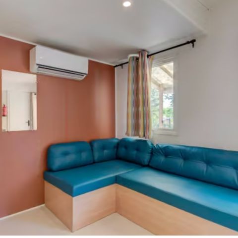 Stacaravan 8 personen - Mobile-home | Comfort | 4 slaapkamers | 8 pers | Verhoogd terras | 2 badkamers | Airconditioning | TV