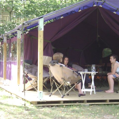 Bungalowtent 5 personen - Freeflower Standaard 37m² (2 kamers) + overdekt terras 13m² 5 pers