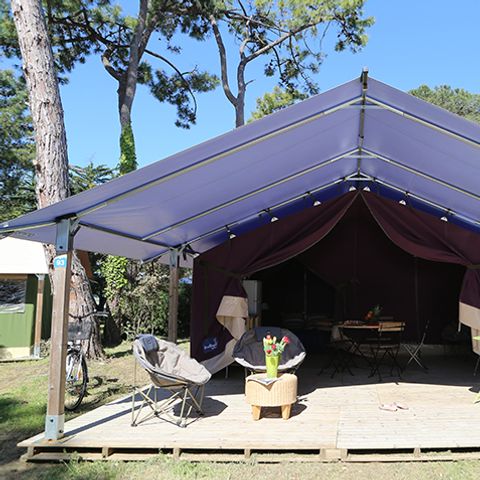 Bungalowtent 5 personen - Freeflower Standaard 37m² (2 kamers) + overdekt terras 13m² 5 pers