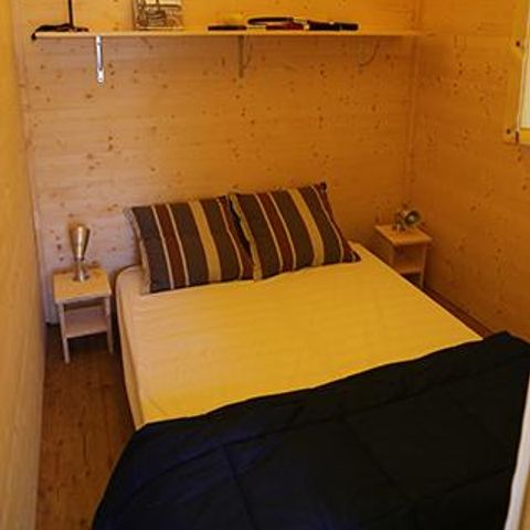 CANVAS AND WOOD TENT 4 people - Cabane Lodge Bois sur Pilotis Standard 34m² (2 bedrooms) including covered terrace 11m² 4 pers.