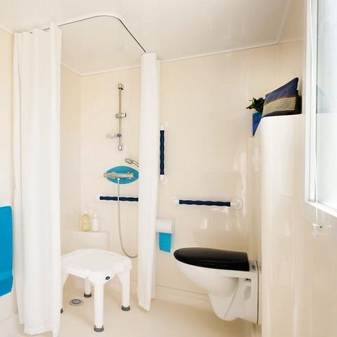 Stacaravan 4 personen - Comfort stacaravan 29m² (2 kamers) + aangepast voor personen met beperkte mobiliteit + TV + terras