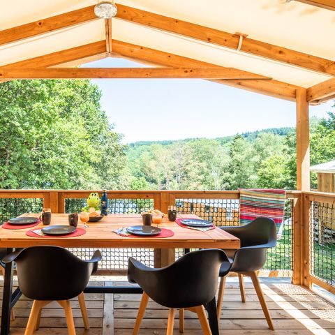 Stacaravan 5 personen - Cosyflower Premium 38m² (2 kamers) + TV + Bedlinnenpakket + handdoeken - inclusief overdekt terras 10m² 4/5 pers.