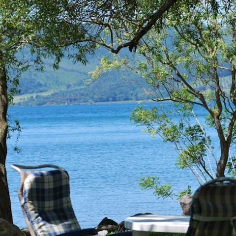 Pitch - Pitch View Blue Lake view - CARAVAN