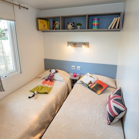 STACARAVAN 6 personen - Comfort | 3 slaapkamers | 6 pers | Verhoogd terras | Airconditioning | TV