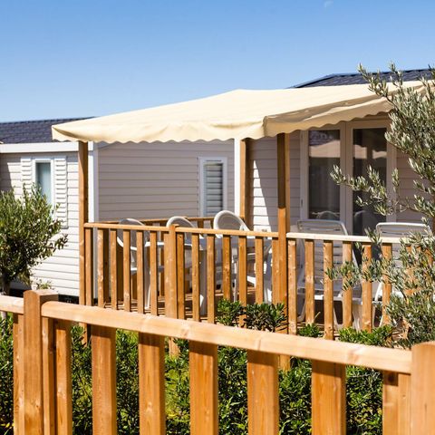 BUNGALOW 6 personnes - Mobil-home | Comfort | 2 Ch. | 4/6 Pers. | Terrasse surélevée | Clim. | TV