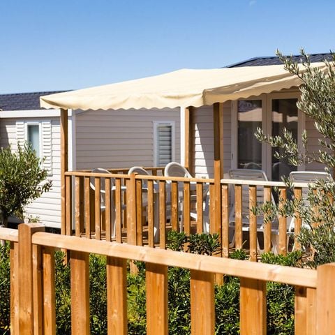 Stacaravan 6 personen - Mobile-home | Comfort | 2 slaapkamers | 4/6 pers. | Verhoogd terras | Airconditioning | TV