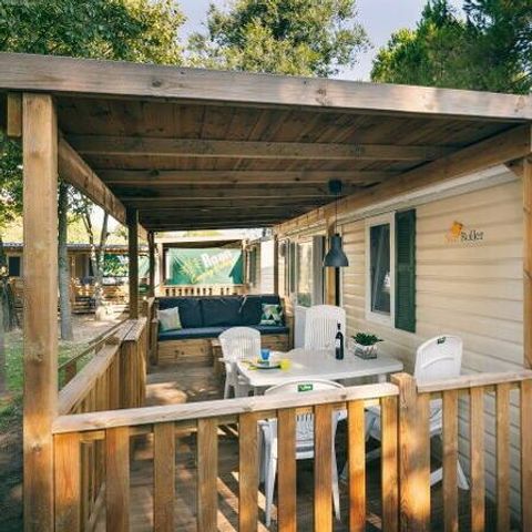 Bungalow 6 personen - Mobile-home | Comfort | 3 Slaapkamers | 6 Pers. | Terras Lounge | Airconditioning | TV