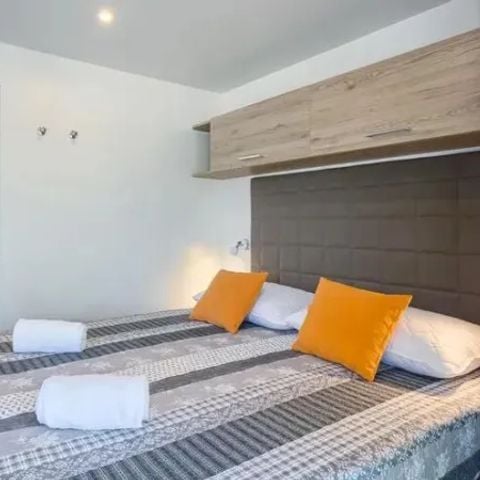 Stacaravan 5 personen - Premium 2 slaapkamers 2 badkamers Lounge