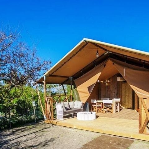 Tent 4 persons - Safari Lodge