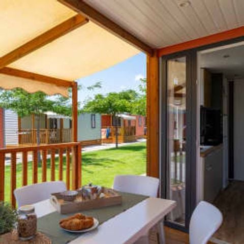 Stacaravan 5 personen - Huisje Esencia 5p 2hab ***