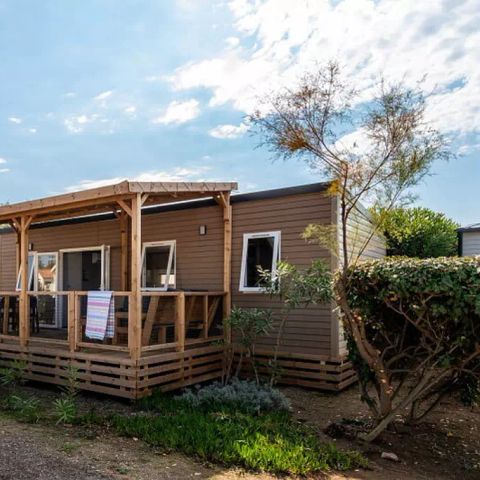 Stacaravan 6 personen - Comfort | 3 slaapkamers | 6 pers | Eenpersoons terras | Airconditioning