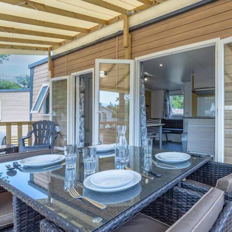 Mobilhome 6 personnes - Mobil-home | Premium | 3 Ch. | 6 Pers. | Terrasse surélevée | 2 SDB | Clim. | TV