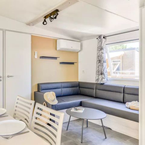 Mobilhome 6 personnes - Mobil-home | Premium | 3 Ch. | 6 Pers. | Terrasse Lounge | 1 SDB | Clim. | TV