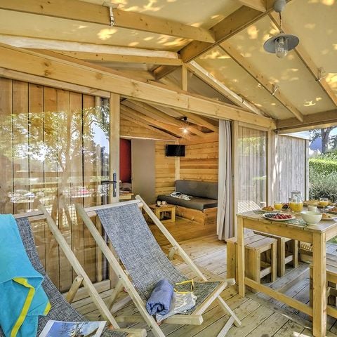 TENDA IN TELA E LEGNO 4 persone - Cabane Lodge Cosyflower PREMIUM 38m² (2 camere da letto) con terrazza coperta di 10m² + TV + biancheria inclusa