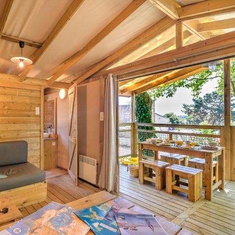 CANVAS AND WOOD TENT 4 people - Cabane Lodge Cosyflower PREMIUM 38m² (2 bedrooms) including 10m² covered terrace + TV + linen included