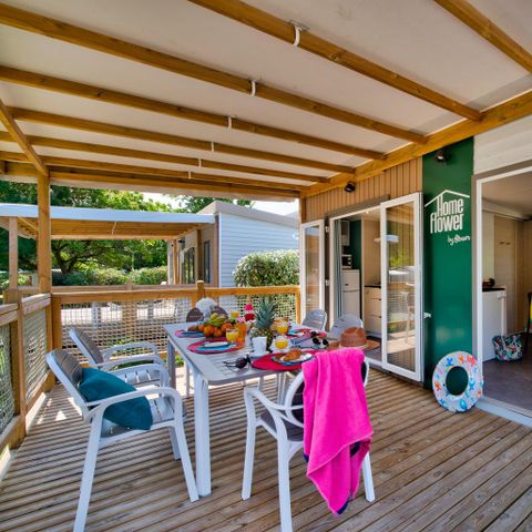 Stacaravan 4 personen - Homeflower PREMIUM 35m² (3 kamers) + CLIM + halfoverdekt terras + vaatwasser + TV