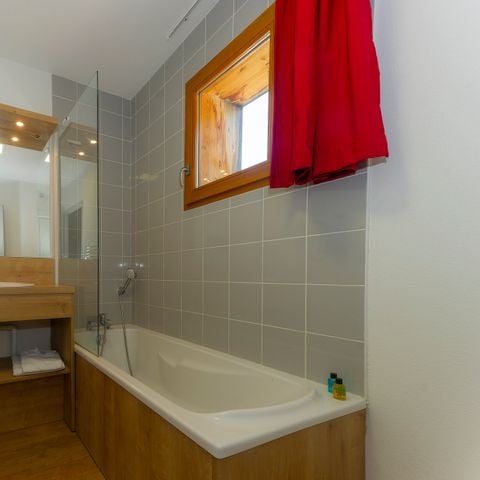 APPARTEMENT 6 personnes - G/322_2 PIECES CABINE 5/6 PERS A VUE MONTAGNE