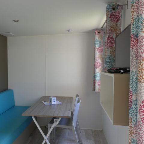 Stacaravan 2 personen - Stacaravan Confort 18m² - 1 kamer + overdekt terras + TV 2 pers