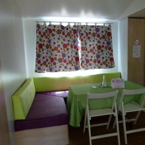 MOBILHOME 5 personnes - Mobil home Confort 27m² - 2 chambres + terrasse semi-couverte + TV 2/5 pers