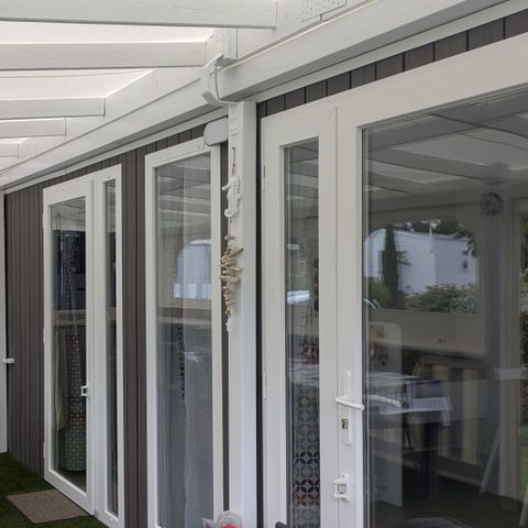 Mobile home 6 persons - Premium 42m² - 3 bedrooms - Covered terrace - Dishwasher - 2 bathrooms