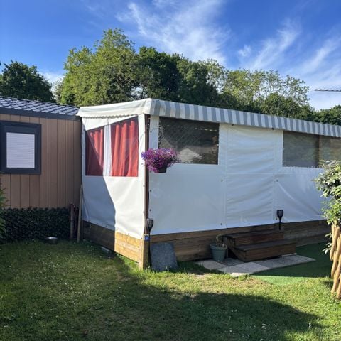 Mobilhome 8 personnes - Premium 42m² - 4 chambres - Lave vaisselle - 2 salles de bain - Terrasse couverte