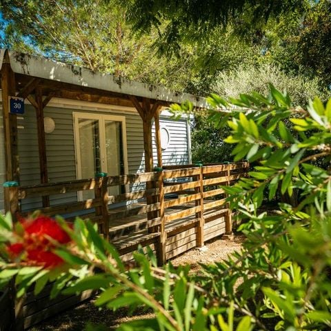 BUNGALOW 6 personnes - Mobil-Home LAVANDE Confort 29m² (2 chambres) - terrasse couverte 16m² - TV + Climatisation 4/6 pers