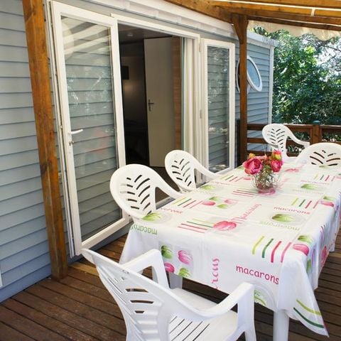 BUNGALOW 6 personnes - Mobil-Home LAVANDE Confort 29m² (2 chambres) - terrasse couverte 16m² - TV + Climatisation 4/6 pers