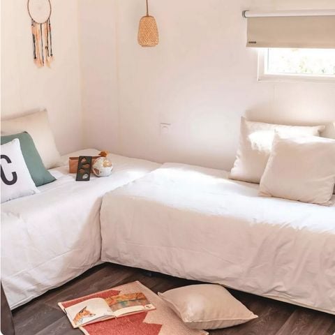 Safarizelt 4 Personen - Ecrin Cocoon Insolite 16m² (ohne Sanitäranlagen) 2 Zimmer + überdachte Terrasse 14 m²+ TV + Kochecke 4 Pers.