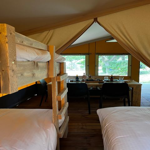 TENDA IN TELA E LEGNO 5 persone - Safari Lodge 37 m2 (senza servizi igienici), 2 Camere da letto, terrazza coperta 1/5 pers.