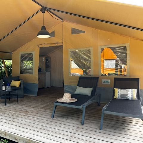 Safaritent 5 personen - Safari Lodge 37 m2 (zonder sanitair), 2 slaapkamers, overdekt terras 1/5 pers