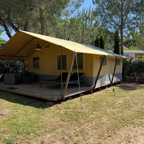 Safaritent 5 personen - Safari Lodge 37 m2 (zonder sanitair), 2 slaapkamers, overdekt terras 1/5 pers