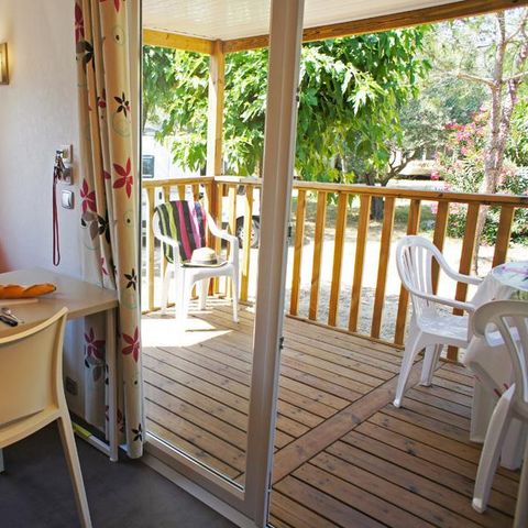 Mobilheim 4 Personen - Mobilheim PIN PARASOL Standard 30m² (2 Schlafzimmer) - überdachte Terrasse 8 m²- TV-NICHT KLIMAANLAGE 4 Pers.