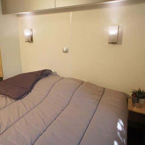 Stacaravan 4 personen - Stacaravan OLIVIER Confort 29m² (2 kamers) - terras 9 m²+ TV + Air-conditioning 4 pers