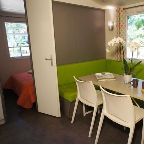 Stacaravan 6 personen - Stacaravan CYPRES Confort 29m² (3 kamers) - overdekt terras 16 m² - TV + Air-conditioning 6 pers